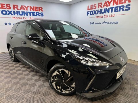 MG MG4 64Kwh Trophy Long Black