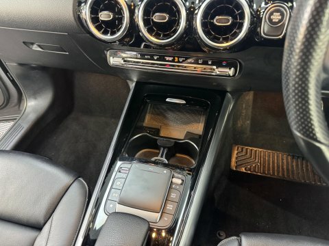 Mercedes-Benz GLA Class Gla 200 Amg Line Premium Grey #11