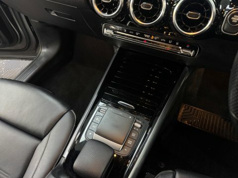 Mercedes-Benz GLA Class Gla 200 Amg Line Premium Grey #37