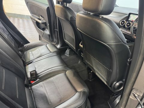 Mercedes-Benz GLA Class Gla 200 Amg Line Premium Grey #39