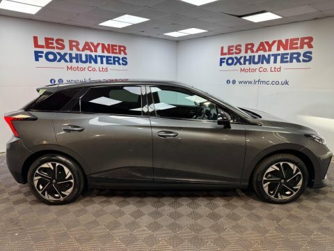 MG MG4 64Kwh Trophy Long Grey #2