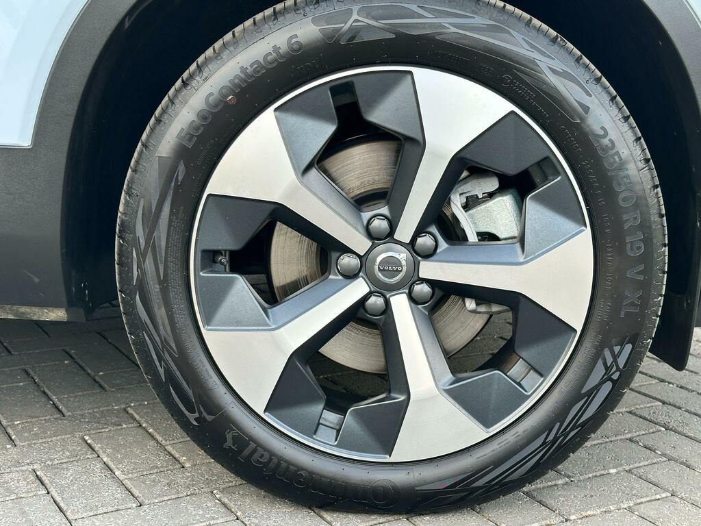 Volvo XC40 2.0 B4 Mhev Plus Dark Dct Euro 6 Ss White #5