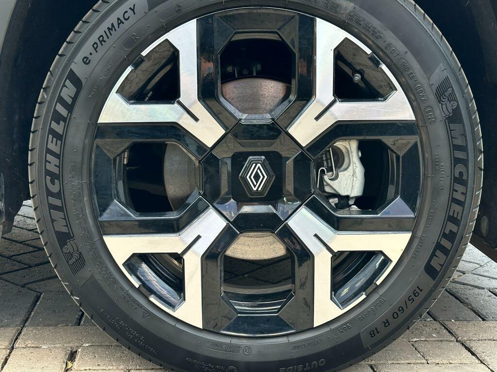 Renault 4 E-Tech Comfort Range 52Kwh Techno HT25PUO Grey #5