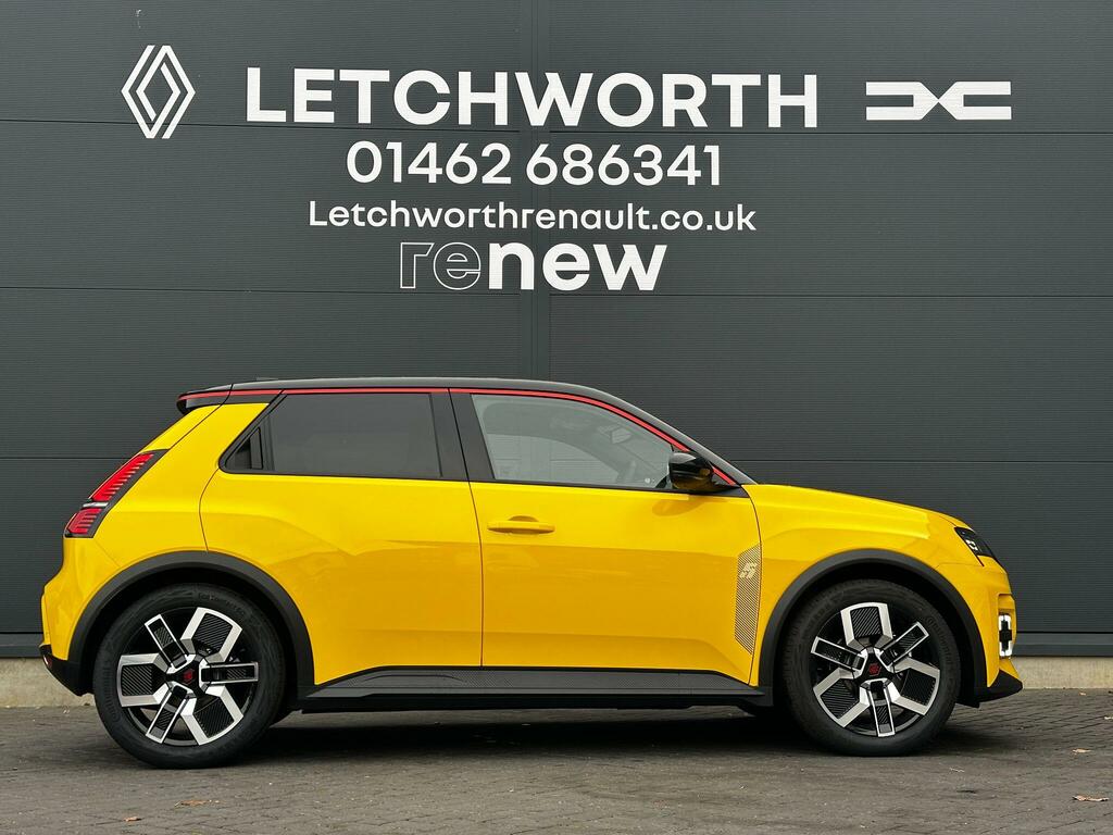 Renault 5 E-Tech 110Kw Iconic Five Comfort Range 52Kwh Red #4
