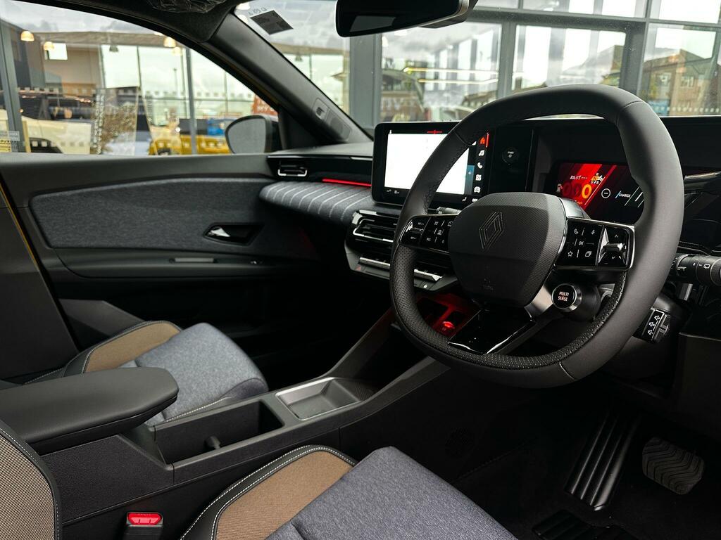 Renault 5 E-Tech 110Kw Iconic Five Comfort Range 52Kwh Red #6