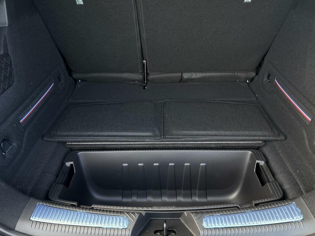 Renault 4 E-Tech Comfort Range 52Kwh Iconic Suv Silver #29