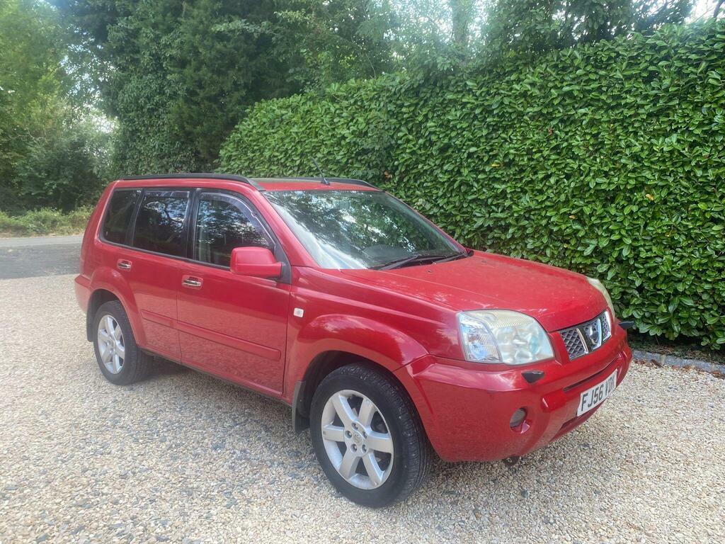 Nissan X-Trail 2.2 Dci Aventura Red