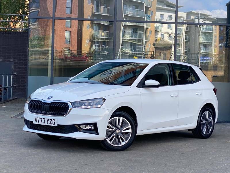 Skoda Fabia 1.0 Tsi 110 Se L - 2023 73 AV73YZG White #4