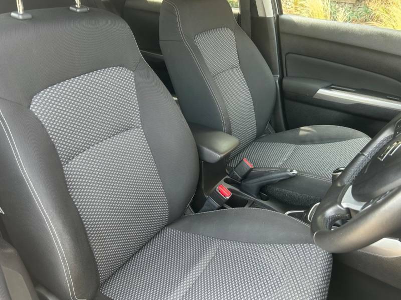 Suzuki Vitara 1.0 Boosterjet Sz4 White #24