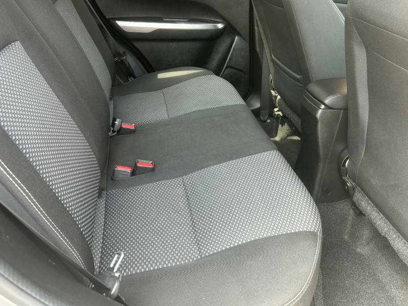 Suzuki Vitara 1.0 Boosterjet Sz4 White #25