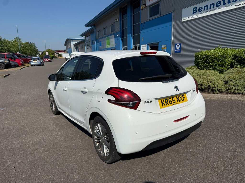 Peugeot 208 1.6 Bluehdi Allure Hatchback Eur White #4
