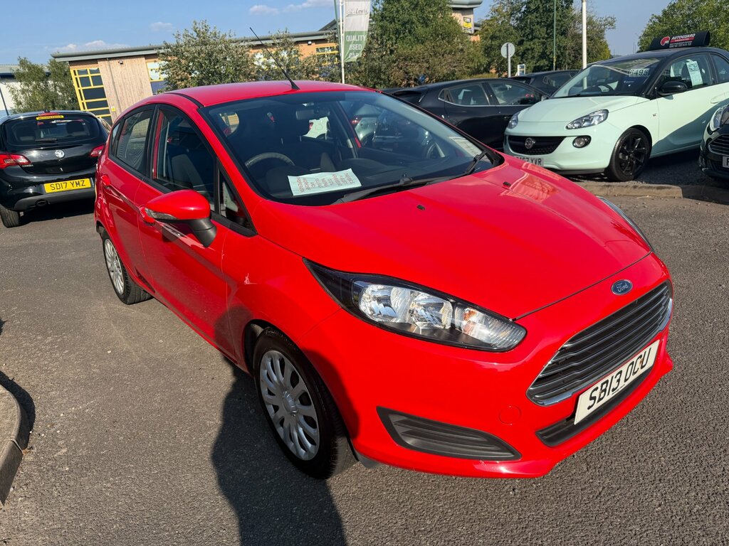 Ford Fiesta 1.25 Style Hatchback Euro 5 82 Red #3