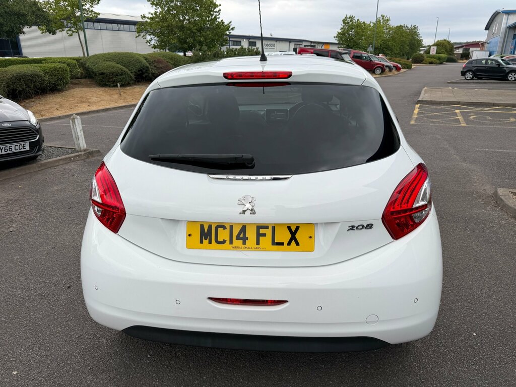 Peugeot 208 1.2 Vti Style Hatchback Euro 5 MC14FLX White #6