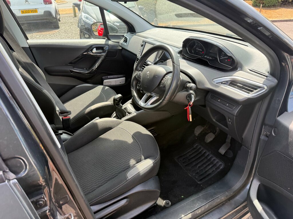 Peugeot 208 1.2 Puretech Active Hatchback Eu Grey #5