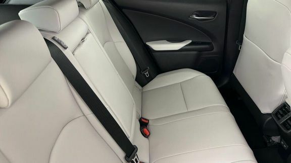 Lexus UX F Sport Design Tech Black #6