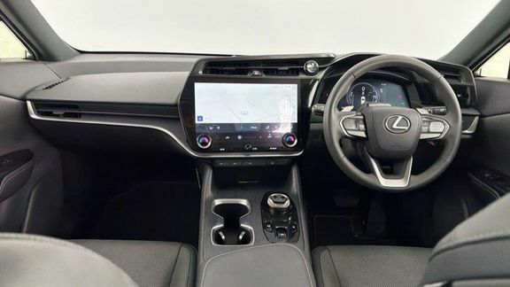 Lexus RZ Premium Plus Pack #4