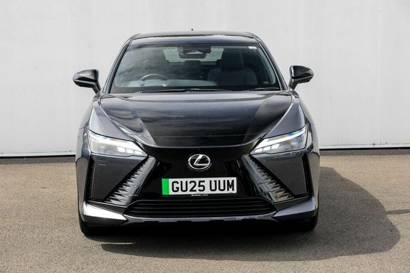 Lexus RZ 450E Premium Plus Bi-tone 20 Black #2
