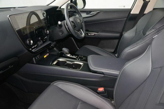 Lexus NX 350H 2.5 F-sport E-cvt Premium Plus Pack  #19