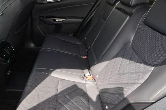 Lexus NX 350H 2.5 F-sport E-cvt Premium Plus Pack  #10