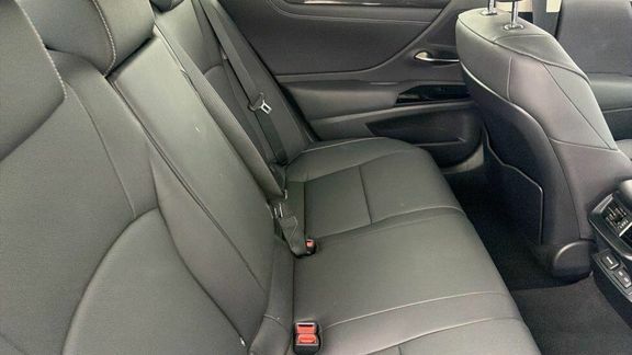 Lexus ES Es 300H Cvt Black #15