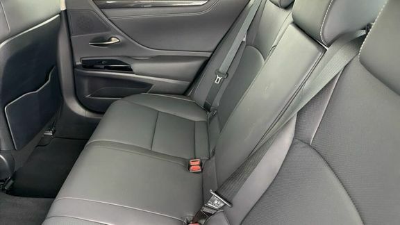 Lexus ES Es 300H Cvt Black #16