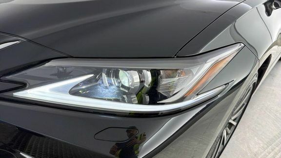 Lexus ES Es 300H Cvt Black #20