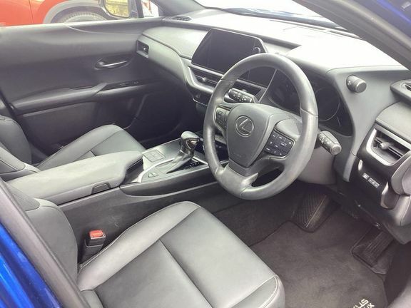 Lexus UX F Sport Design Blue #4