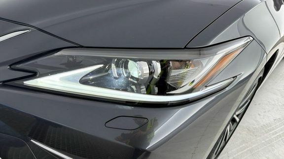 Lexus ES 300H Takumi Green #20