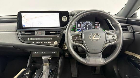 Lexus ES 300H Takumi Green #11