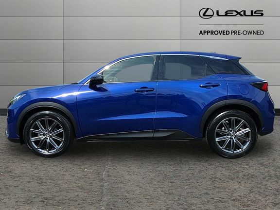 Lexus LBX Premium Plus Black Interior Blue #6
