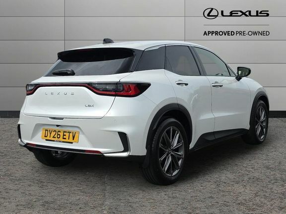 Lexus LBX Premium Plus Black Interior White #4