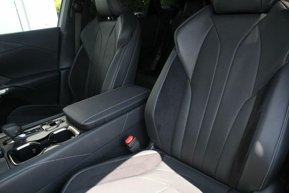 Lexus RX 2.5 450H 18.1Kwh Takumi Suv Plug-in Hy White #32
