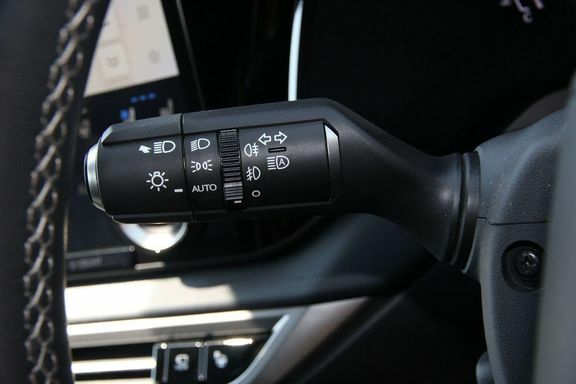 Lexus RX 2.5 450H 18.1Kwh Takumi Suv Plug-in Hy White #38