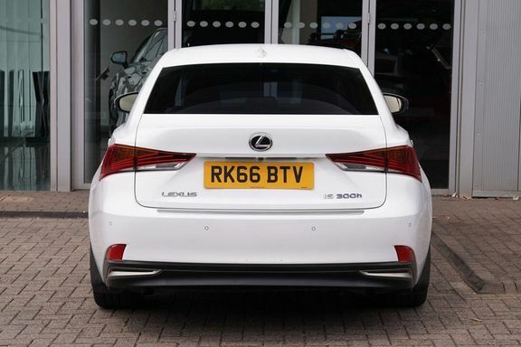 Lexus IS Is300h Fsport Lhr Pnavi White #5