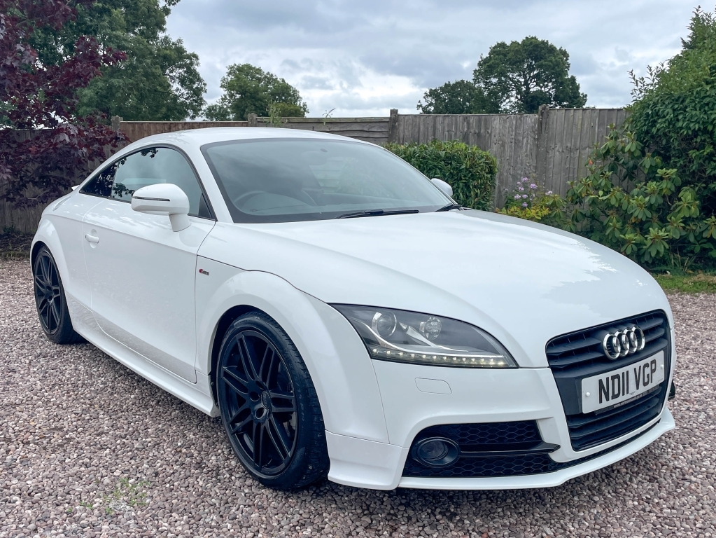 Audi TT 2.0 Tfsi Black Edition White