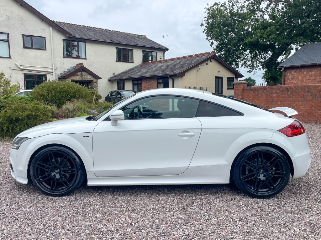Audi TT 2.0 Tfsi Black Edition White #5