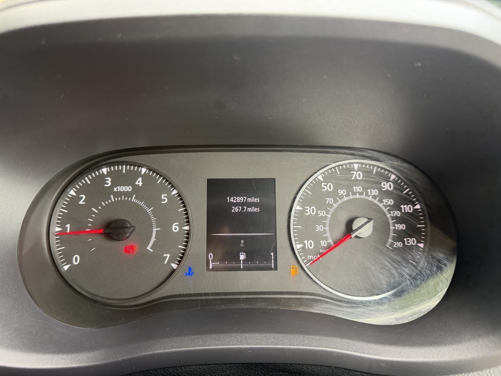 Renault Master Lm35 Blue Dci 135 Advance Medium Roof Van White #15