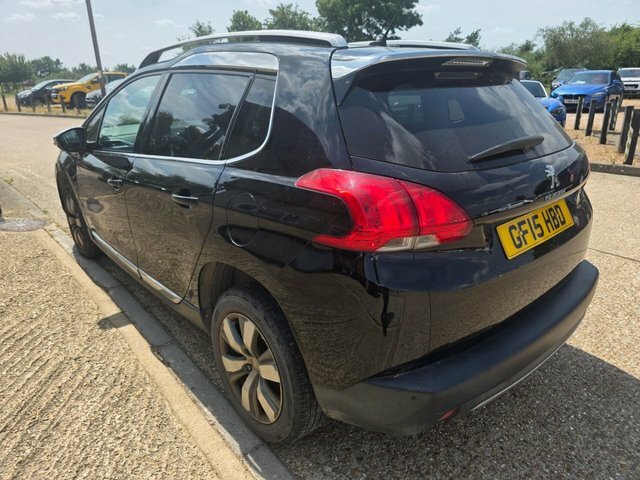 Peugeot 2008 Vti Puretech Allure Suv Black #6