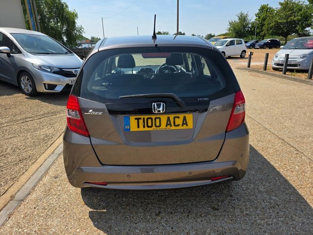 Honda Jazz 1.3H Ima Hx-t Cvt Euro 5 Silver #17