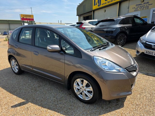 Honda Jazz I-vtec Es Hatchback Brown #2