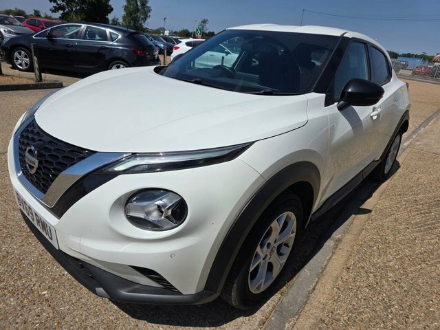 Nissan Juke Dig-t N-connecta Suv BV69RMU White #4