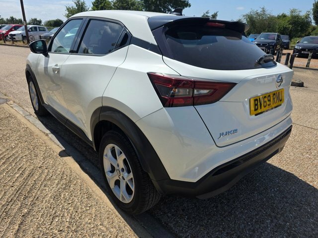 Nissan Juke Dig-t N-connecta Suv BV69RMU White #6