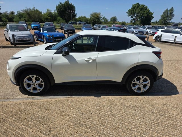 Nissan Juke Dig-t N-connecta Suv BV69RMU White #5