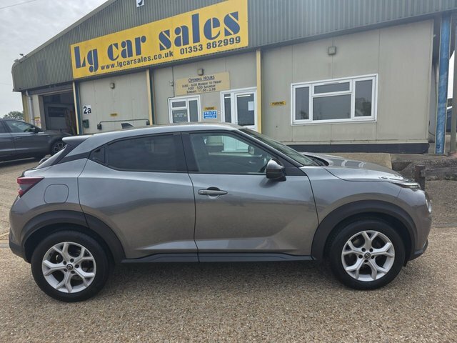 Nissan Juke Dig-t N-connecta Suv LN71NPD Grey