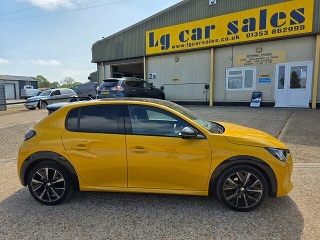 Peugeot 208 Puretech Gt Premium Hatchback Yellow