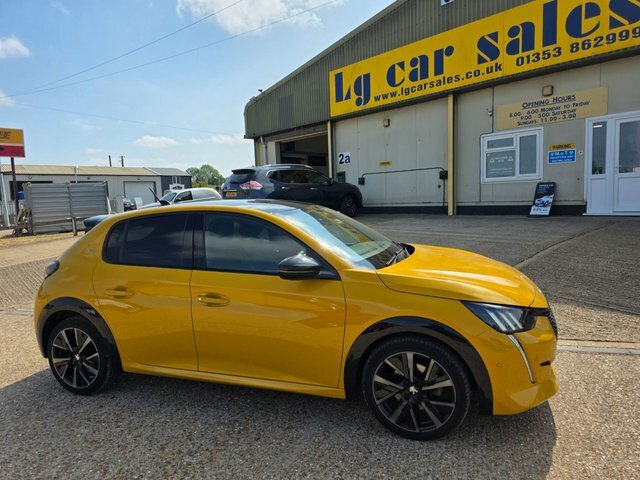 Peugeot 208 Puretech Gt Premium Hatchback AK71HMA Yellow #4
