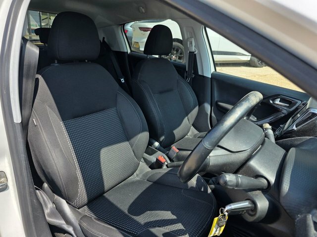 Peugeot 208 Active Blue #11