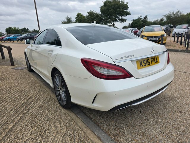 Mercedes-Benz CLS Cls350d V6 Amg Line White #6