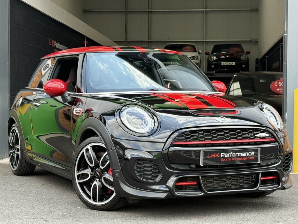 Mini Hatch 2.0 John Cooper Works 3-Door Hatch Black
