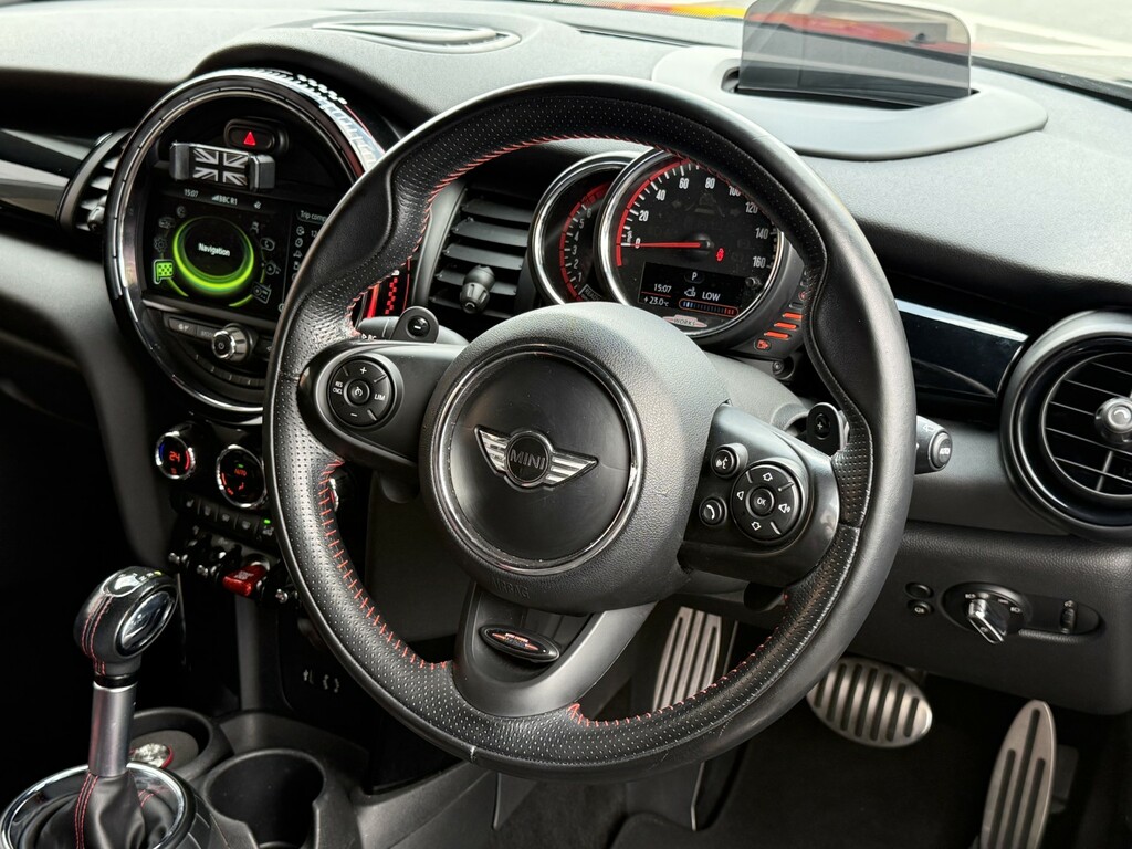 Mini Hatch 2.0 John Cooper Works 3-Door Hatch Black #3